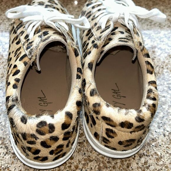 Leopard 🐆 print vegan 🌱 sneakers by Nasty Gal. Cleaned and Sanitized! - Picture 8 of 17